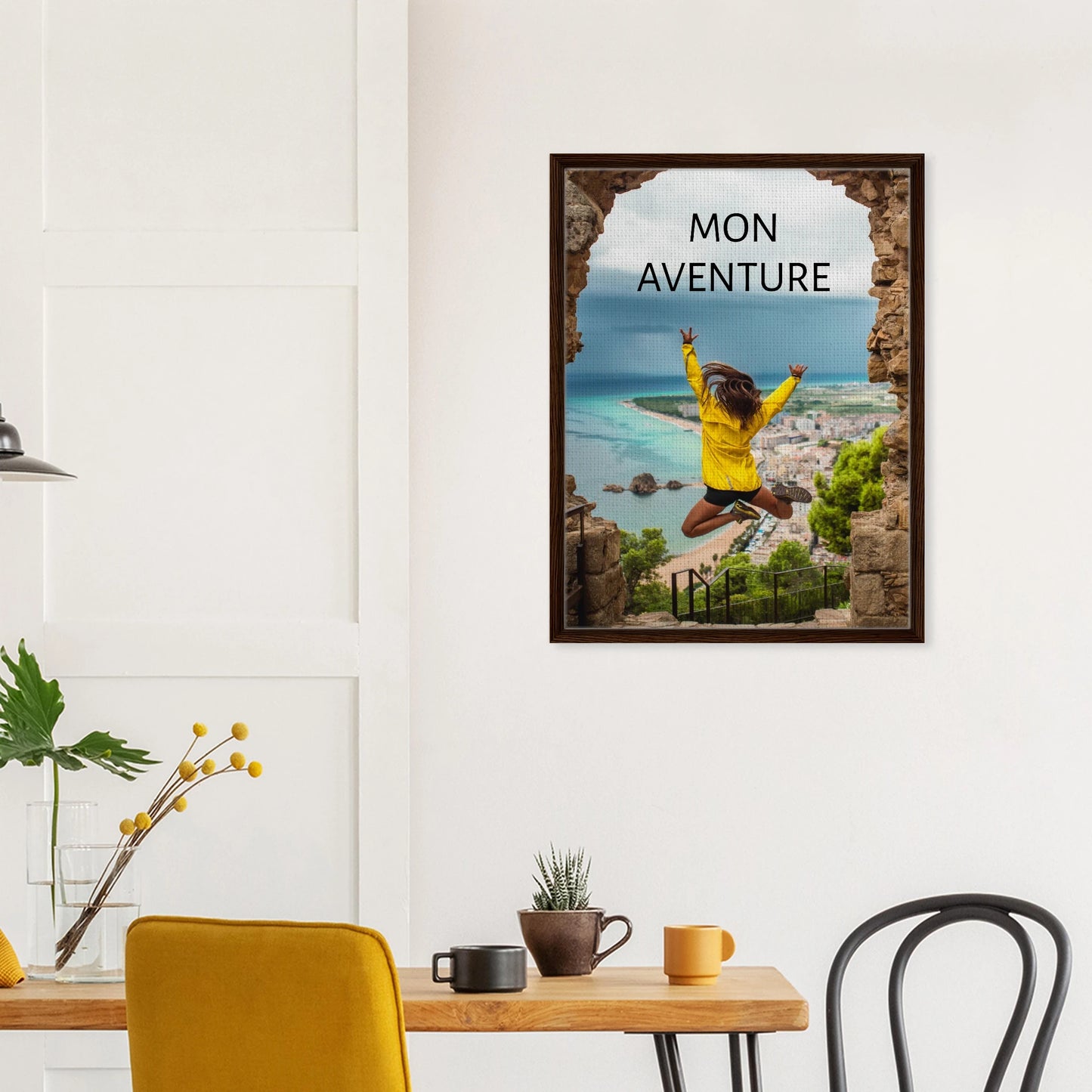 Toile épaisse encadrée avec cadre bois foncé - cadeau personnalisable avec animation réalité augmentée - décoration murale salle à manger moderne | Souvenir en Vie